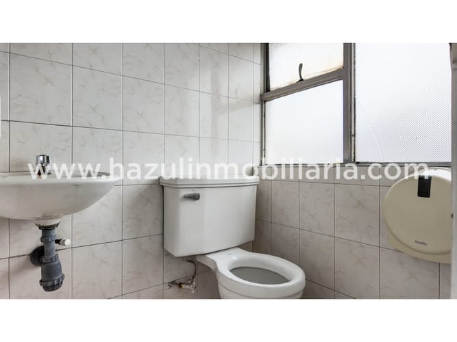 Oficina en arriendo en El Centro, Manizales, 30 m² · foto 3 de 3