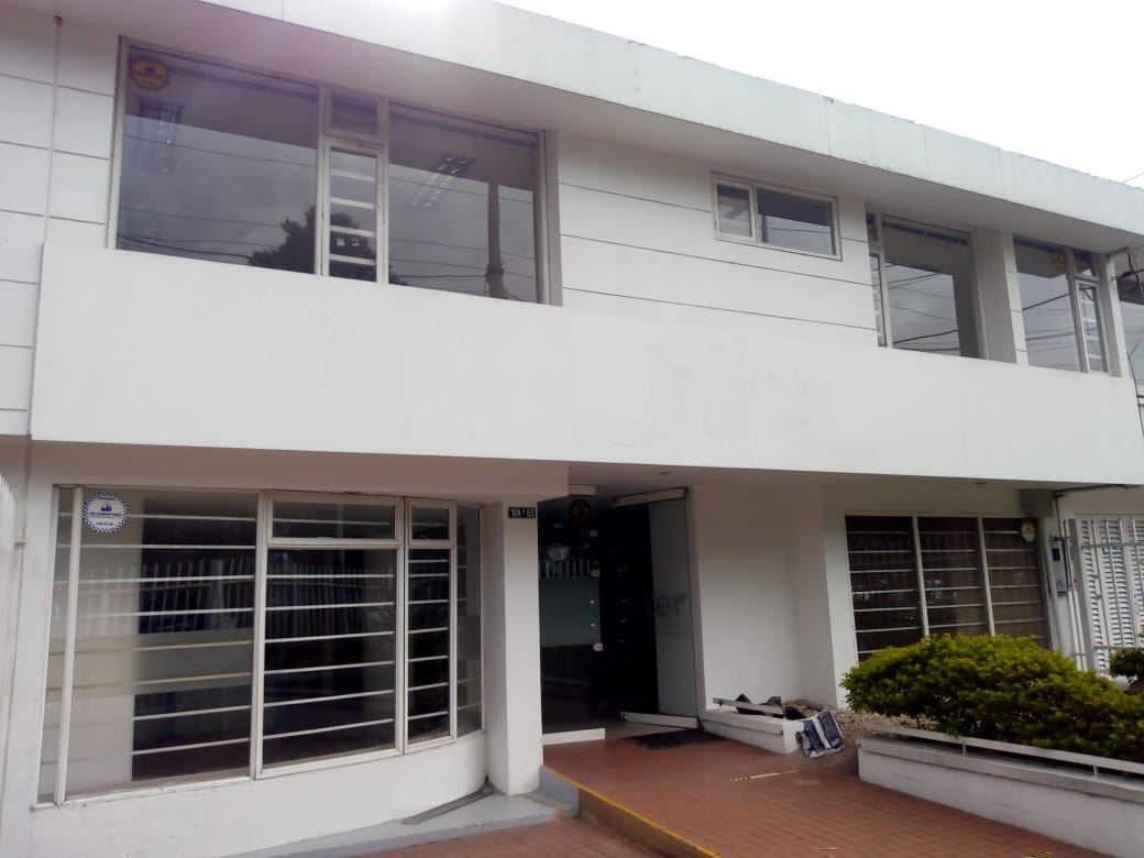 Casa en arriendo en Chicó Navarra, Bogotá · foto 2 de 18