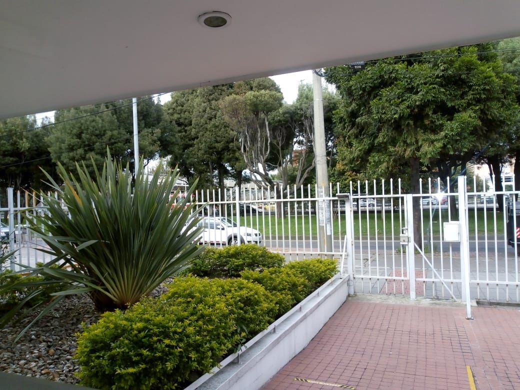 Casa en arriendo en Chicó Navarra, Bogotá · foto 4 de 18