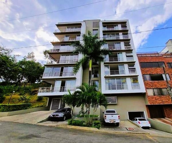 Apartamento de 2 alcobas en venta en Santa Rita, Cali, 67 m² · foto 1 de 14