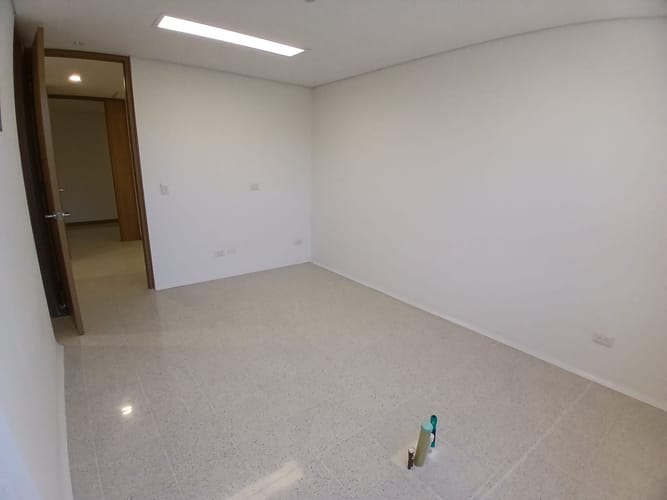 Consultorio en arriendo en Laureles, Medellín, 30 m² · foto 2 de 10