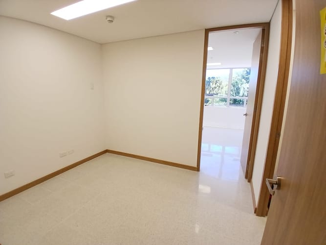 Consultorio en arriendo en Laureles, Medellín, 30 m² · foto 6 de 10