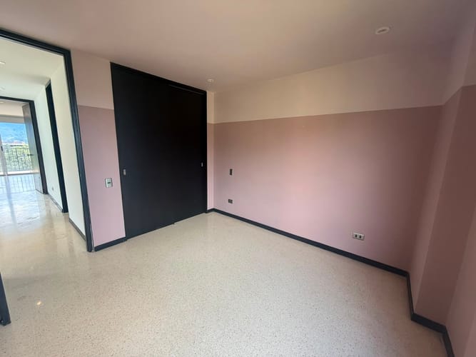 Apartamento de 2 alcobas en arriendo en Urbanizacion Remansos De San Lucas, Medellín, 180 m² · foto 8 de 10
