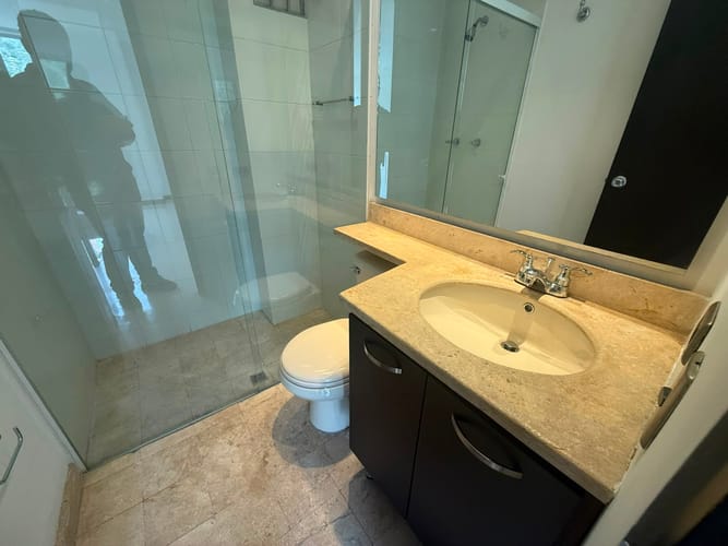 Apartamento de 2 alcobas en arriendo en Urbanizacion Remansos De San Lucas, Medellín, 180 m² · foto 9 de 10