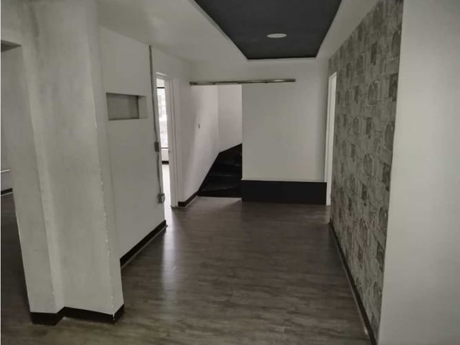 Local en arriendo en Calasanz, Medellín, 240 m² · foto 19 de 20