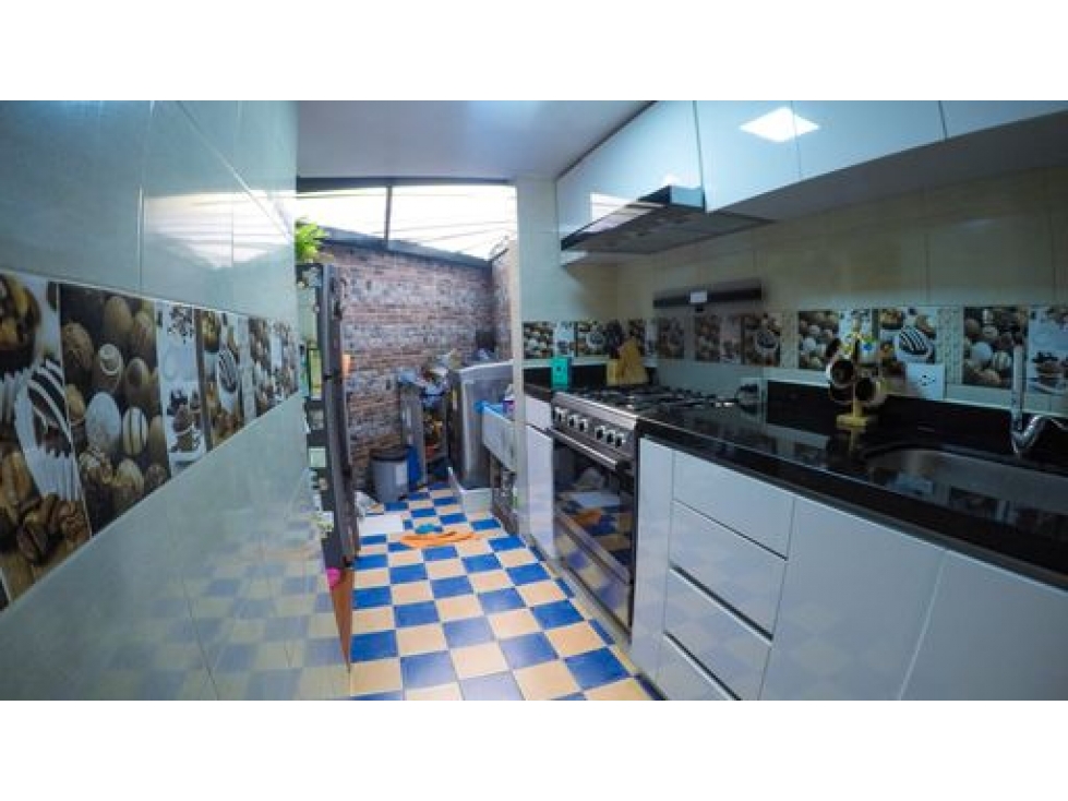 Casa en venta en Verbenal San Antonio, Bogotá · foto 3 de 21