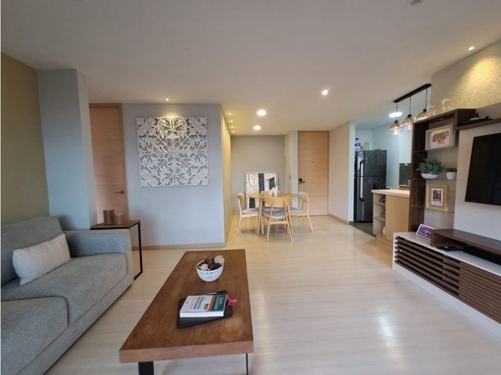 Apartamento en venta en Loma Del Esmeraldal, Envigado · foto 4 de 17
