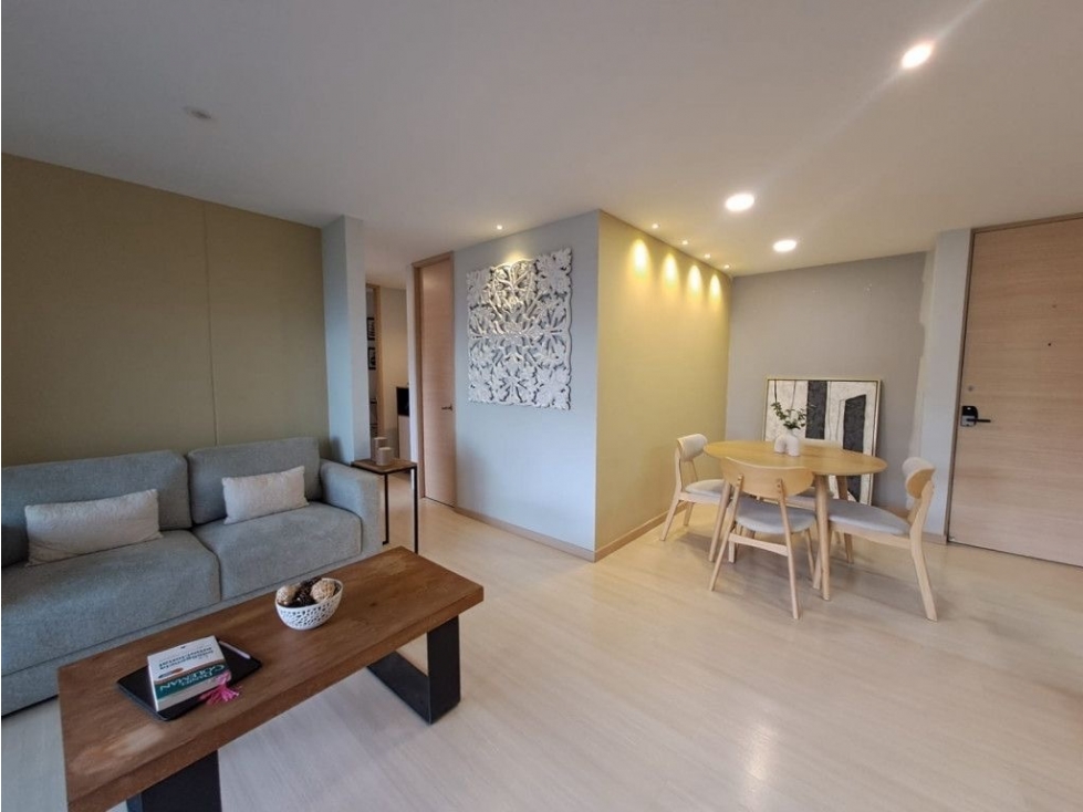 Apartamento en venta en Loma Del Esmeraldal, Envigado · foto 16 de 17