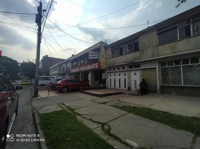 Casa de 5 alcobas en venta en Gran America, Bogotá, 380 m² · foto 2 de 24