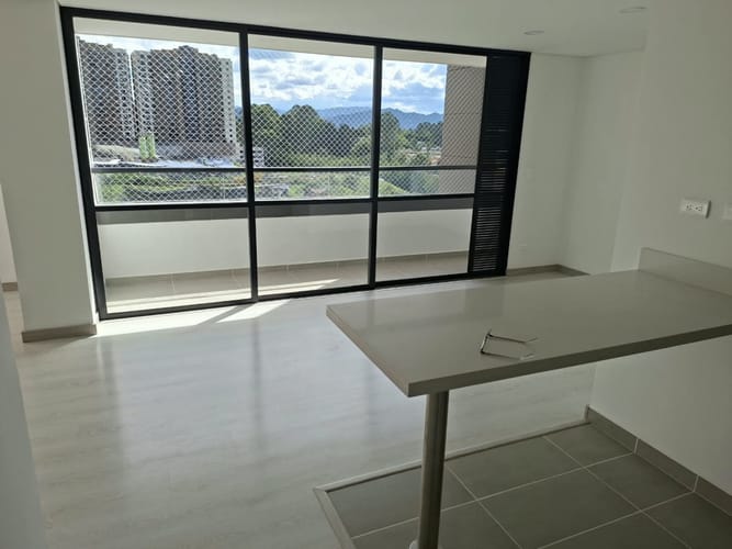 Apartamento de 3 alcobas en venta en Rionegro, 76 m² · foto 1 de 19