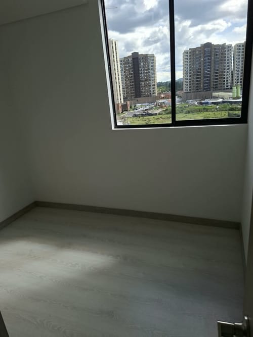 Apartamento de 3 alcobas en venta en Rionegro, 76 m² · foto 4 de 19