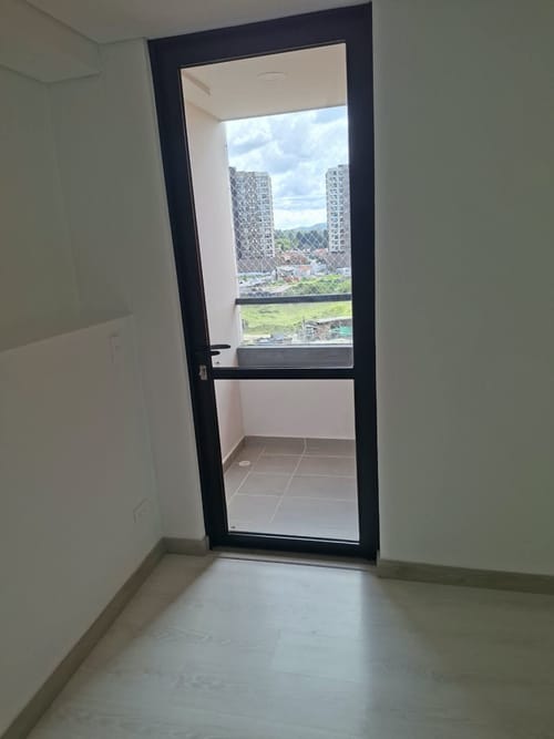 Apartamento de 3 alcobas en venta en Rionegro, 76 m² · foto 13 de 19