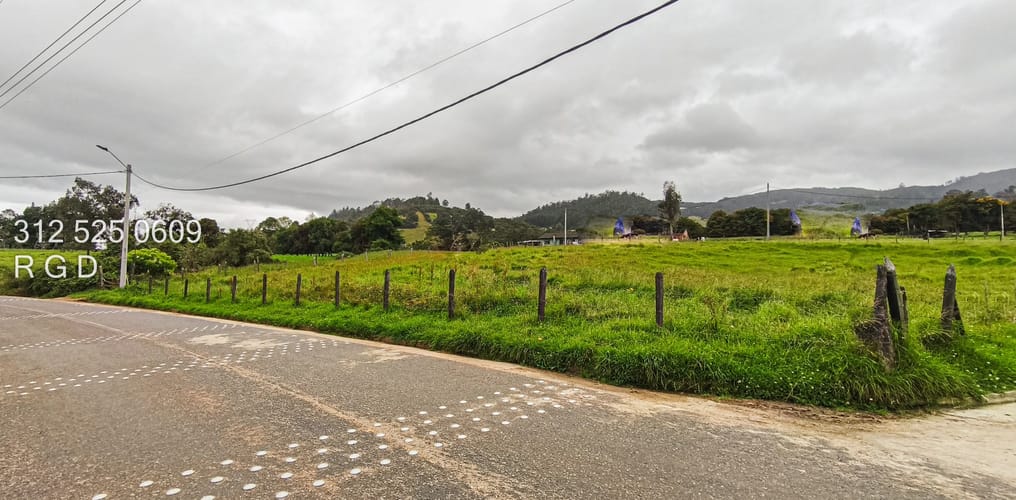Lote en venta en Montana, Sopó, 3048 m² · foto 4 de 24