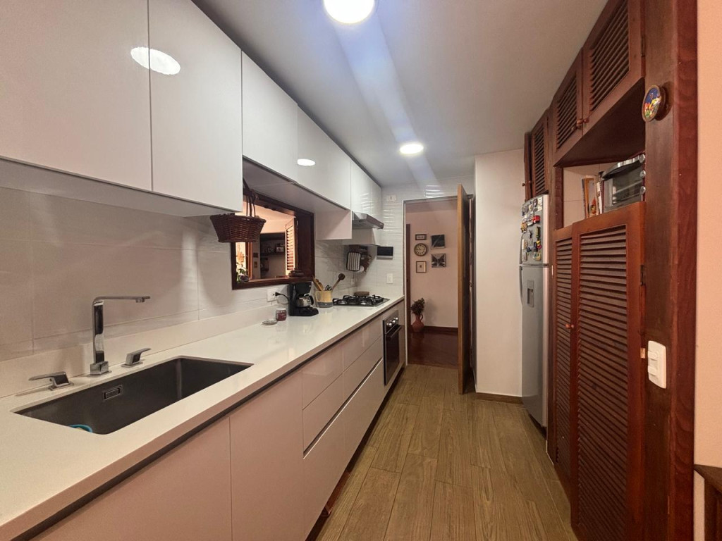 Apartamento en venta en Cedritos, Bogotá · foto 6 de 19
