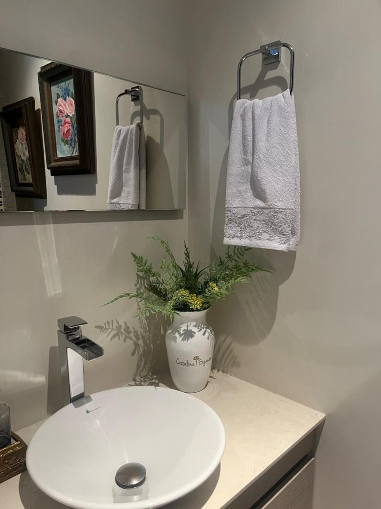 Apartamento en venta en La Carolina, Bogotá · foto 8 de 9