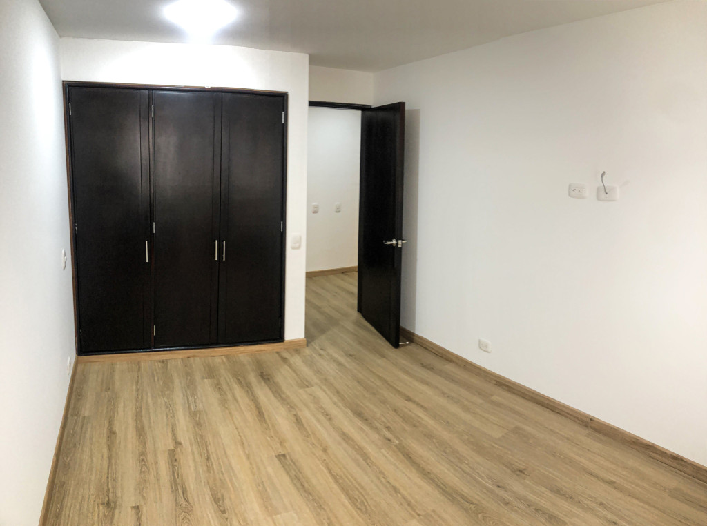 Apartamento en venta en Santa Barbara, Bogotá · foto 6 de 11