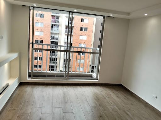 Apartamento de 3 alcobas en arriendo en Conjunto Residencial Abundara, Madrid, 58 m² · foto 6 de 20