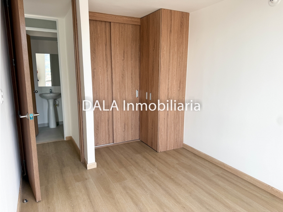 Apartamento en arriendo en Santa Lucia, Chía · foto 8 de 15