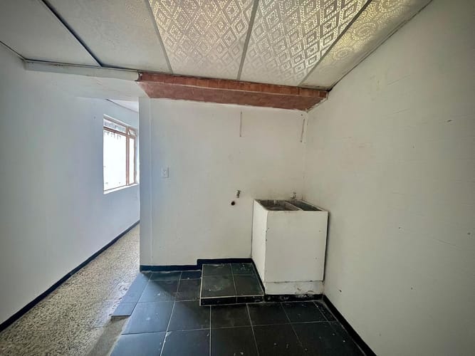 Casa de 6 alcobas en venta en Topacio, Ibagué, 159 m² · foto 17 de 24