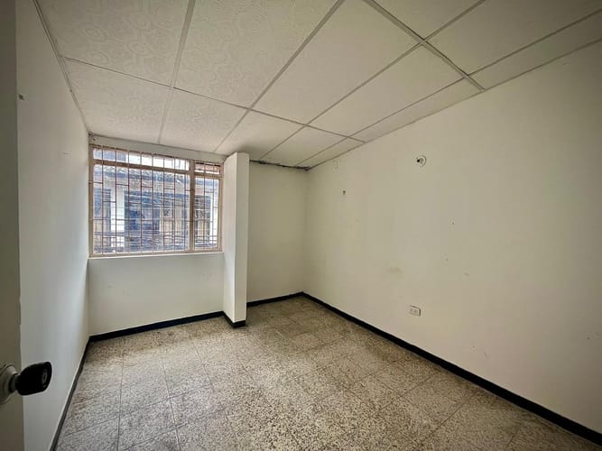 Casa de 6 alcobas en venta en Topacio, Ibagué, 159 m² · foto 23 de 24