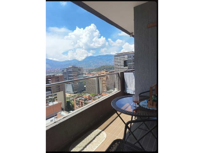 Apartamento de 2 alcobas en venta en Ciudad Del Río, Bogotá, 72 m² · foto 2 de 7
