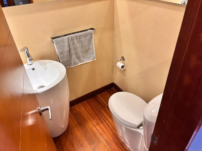 Apartamento de 2 alcobas en venta en Los Rosales, Bogotá, 142 m² · foto 12 de 14