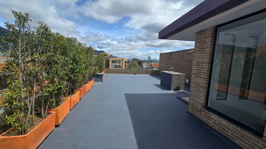 Apartamento de 2 alcobas en venta en Santa Barbara, Bogotá, 123 m² · foto 3 de 20