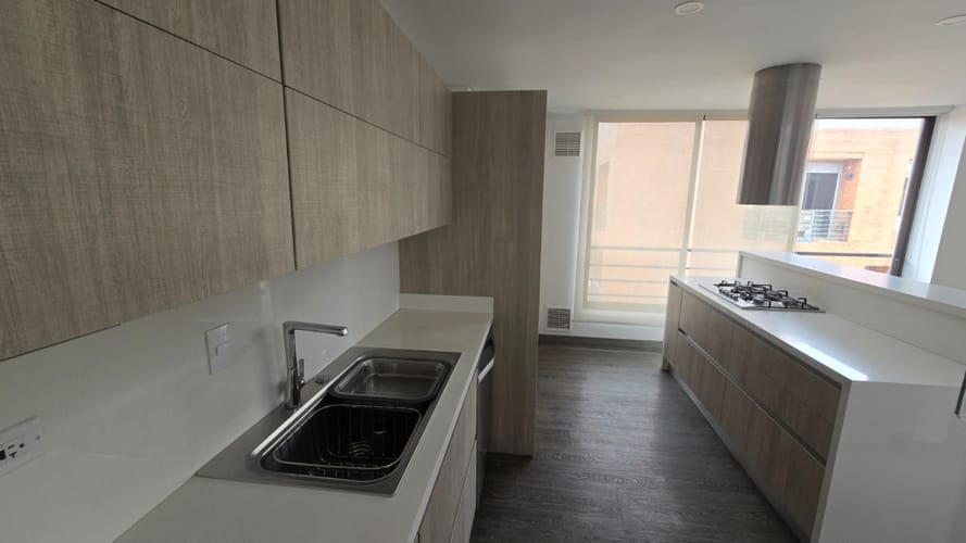 Apartamento de 2 alcobas en venta en Santa Barbara, Bogotá, 123 m² · foto 5 de 20
