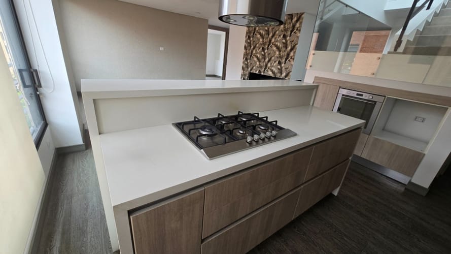 Apartamento de 2 alcobas en venta en Santa Barbara, Bogotá, 123 m² · foto 7 de 20