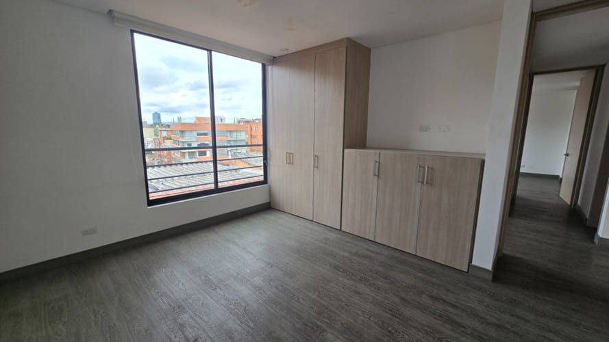 Apartamento de 2 alcobas en venta en Santa Barbara, Bogotá, 123 m² · foto 10 de 20