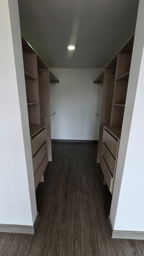 Apartamento de 2 alcobas en venta en Santa Barbara, Bogotá, 123 m² · foto 12 de 20