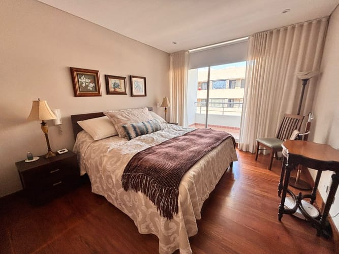 Apartamento de 1 alcoba en arriendo en Chicó Reservado, Bogotá, 74 m² · foto 6 de 10