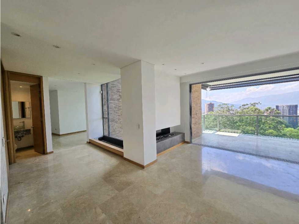 Apartamento en venta en Los Balsos, Medellín · foto 2 de 24