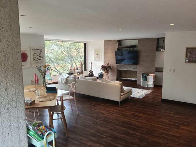 Apartamento de 3 alcobas en venta en Los Rosales, Bogotá, 250 m² · foto 2 de 20