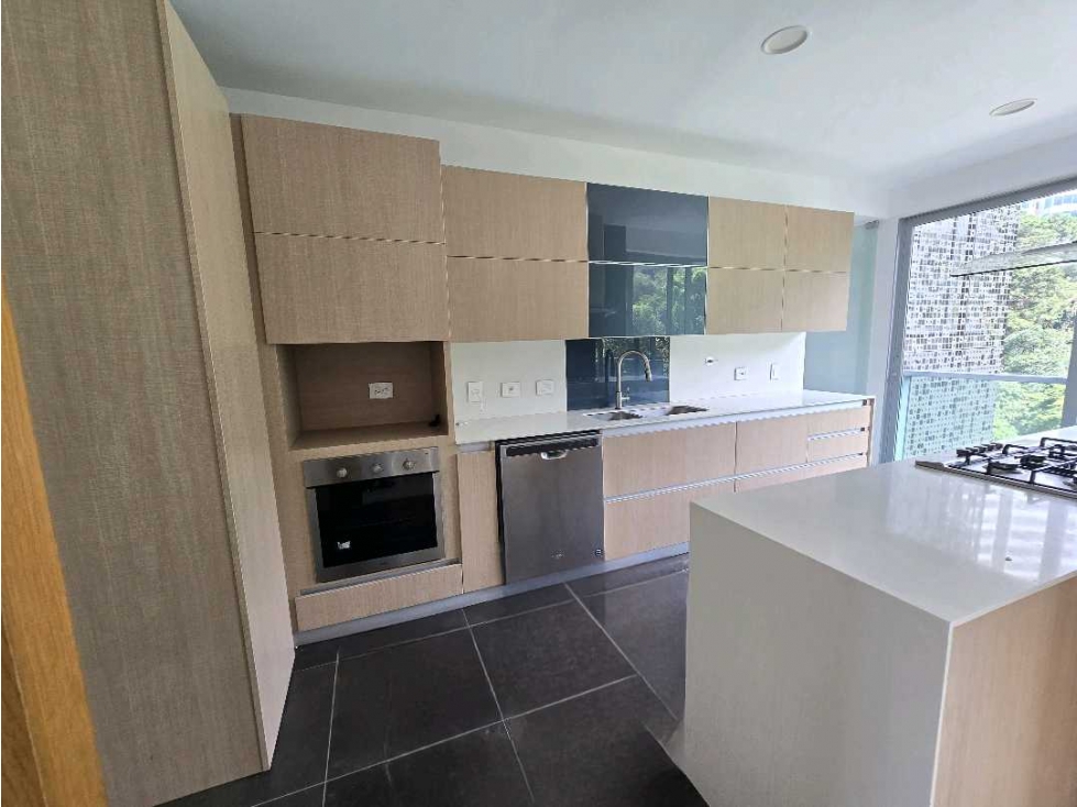 Apartamento en venta en Los Balsos, Medellín · foto 12 de 24