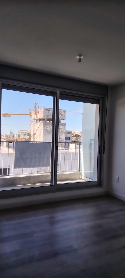 Alquiler de Apartamento 1 Dormitorio más c/ cochera en Cordón · Photo 4