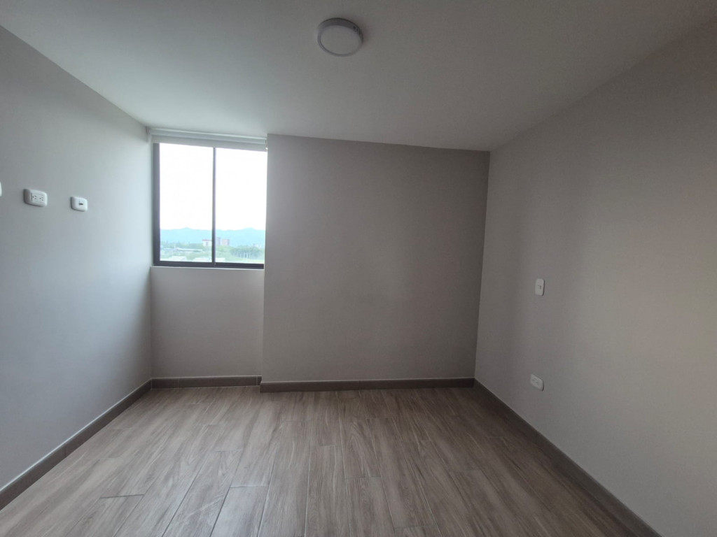 Apartamento en arriendo en Cerritos, Pereira · foto 4 de 12
