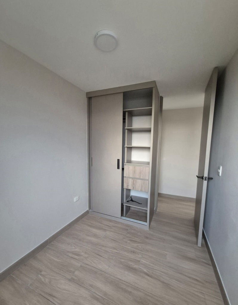 Apartamento en arriendo en Cerritos, Pereira · foto 9 de 12