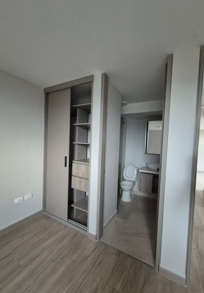 Apartamento en arriendo en Cerritos, Pereira · foto 10 de 12