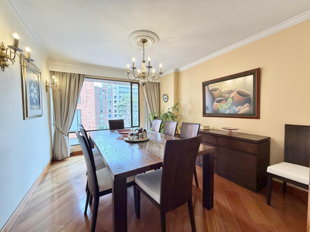 Apartamento en venta en Chico Norte, Bogotá · foto 4 de 21