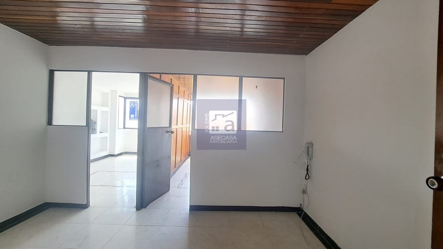 Oficina en arriendo en Garcia Rovira, Bucaramanga, 43 m² · foto 2 de 10