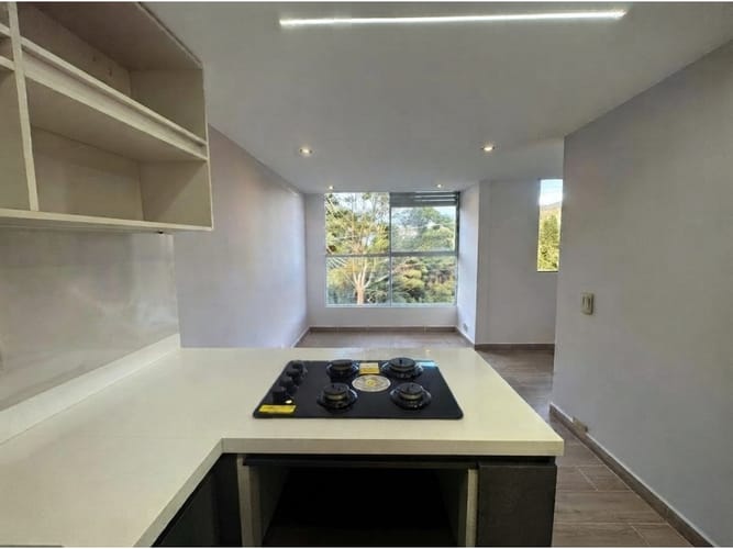 Apartamento de 2 alcobas en venta en Pan De Azucar, Sabaneta, 45 m² · foto 2 de 14