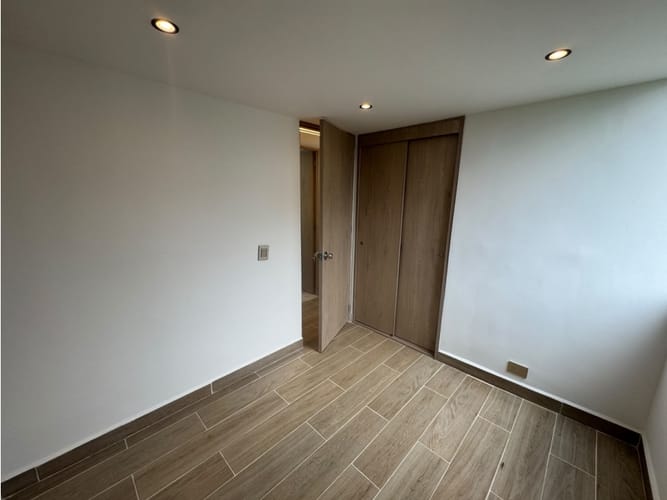 Apartamento de 2 alcobas en venta en Pan De Azucar, Sabaneta, 45 m² · foto 4 de 14