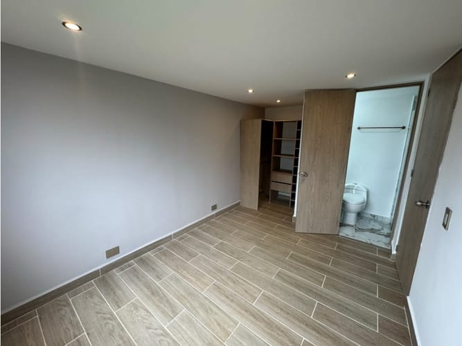 Apartamento de 2 alcobas en venta en Pan De Azucar, Sabaneta, 45 m² · foto 5 de 14