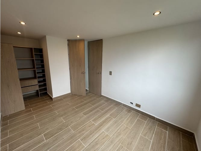 Apartamento de 2 alcobas en venta en Pan De Azucar, Sabaneta, 45 m² · foto 8 de 14