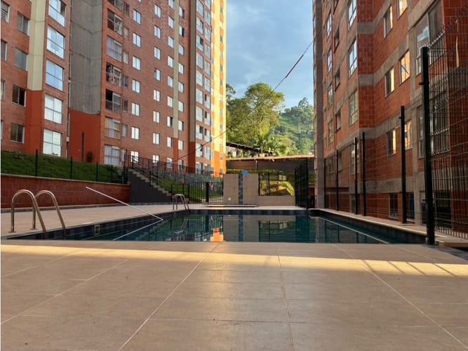 Apartamento de 2 alcobas en venta en Pan De Azucar, Sabaneta, 45 m² · foto 11 de 14