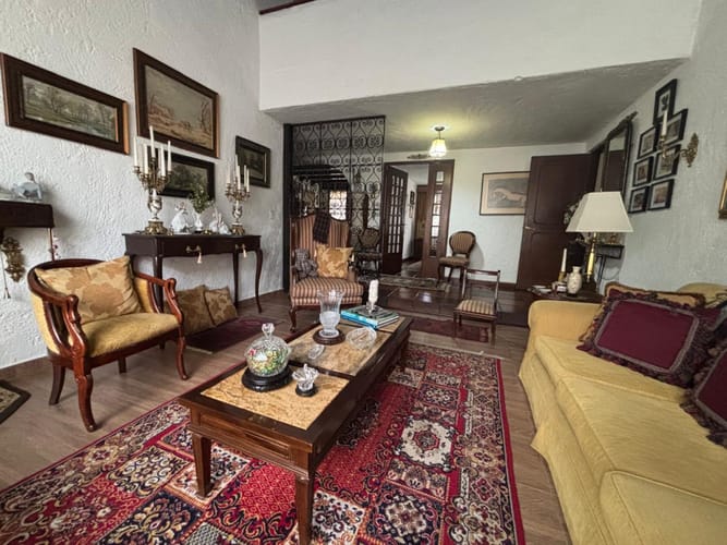 Casa de 5 alcobas en venta en Niza Norte, Bogotá, 309 m² · foto 11 de 24