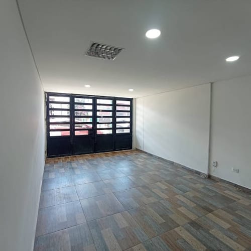 Local en arriendo en Colombia, Soacha, 25 m² · foto 15 de 20