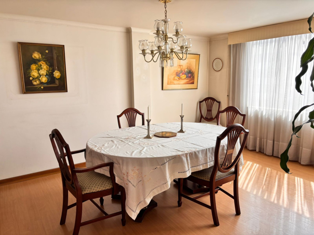 Apartamento en venta en Santa Barbara Central, Bogotá · foto 3 de 16