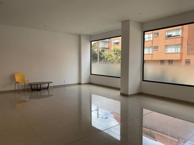 Apartamento en venta en Santa Barbara Occidental, Bogotá · foto 2 de 19